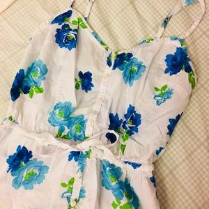 hollister blue floral top